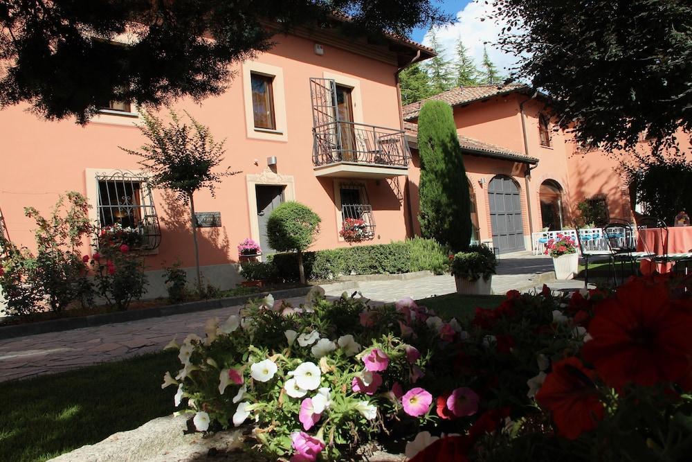 Giarvino Boutique Guest House Acqui Terme Luaran gambar